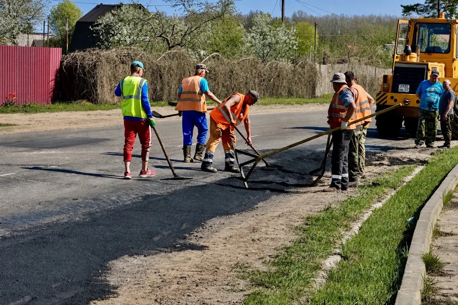🚧 Дорожный ремонт продолжается: за неделю в Орле обновили более 3 тысяч квадратных метров покрытия
