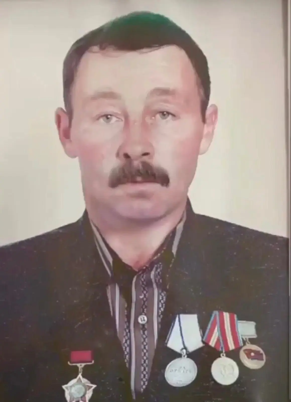 Хирург по технике и душа села