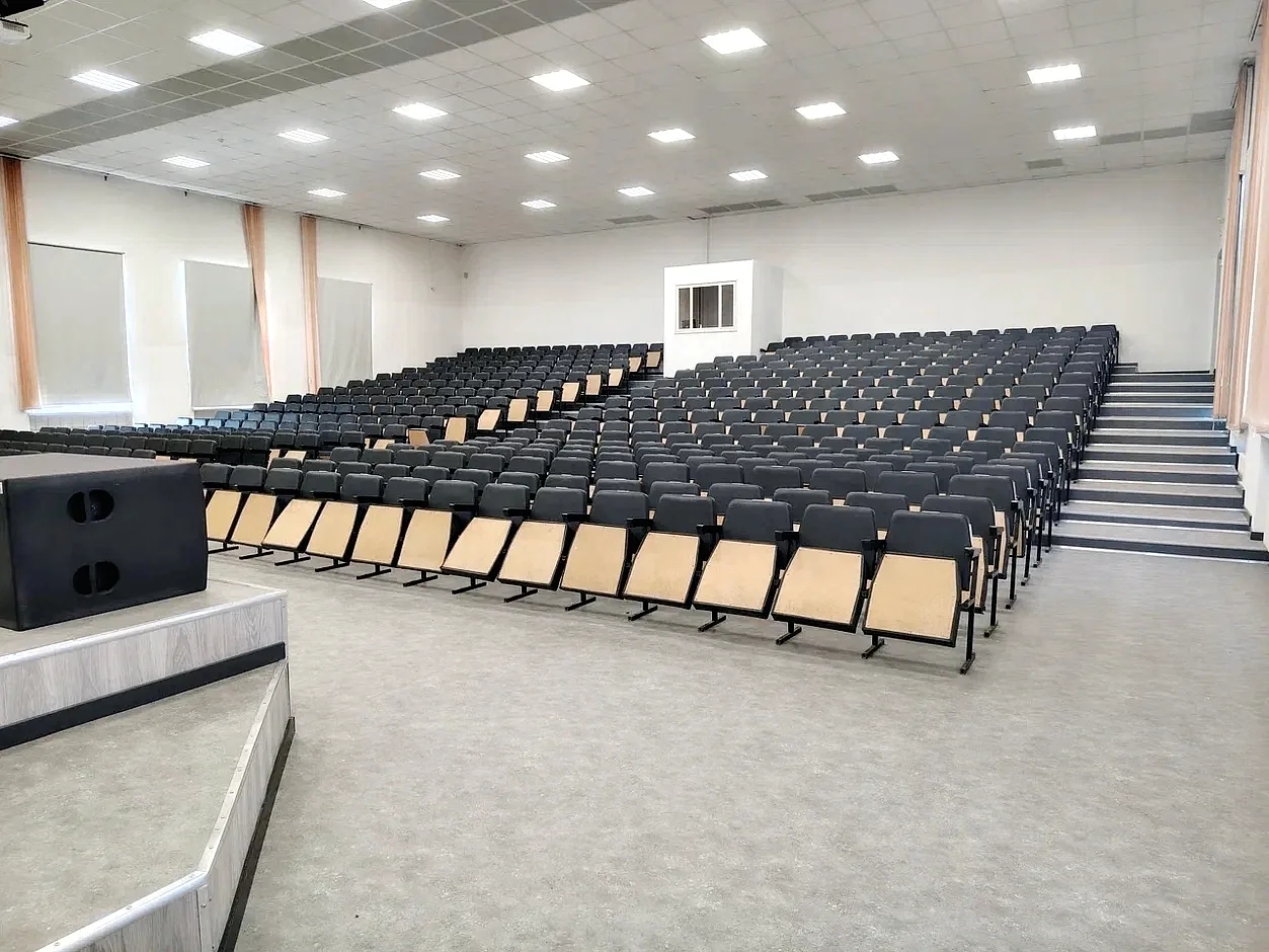 💚 ШГПУ преображается

Шадринский педагогический университет будет еще современнее и комфортнее – се