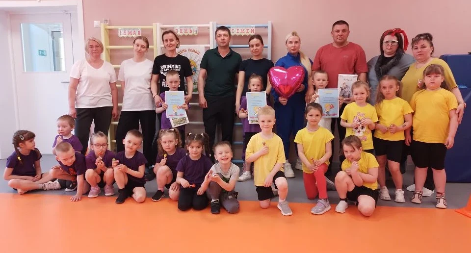 В детском саду с 25 мая по 29 мая прошла тематическая Неделя семьи «Семья-начало всех начал», направ
