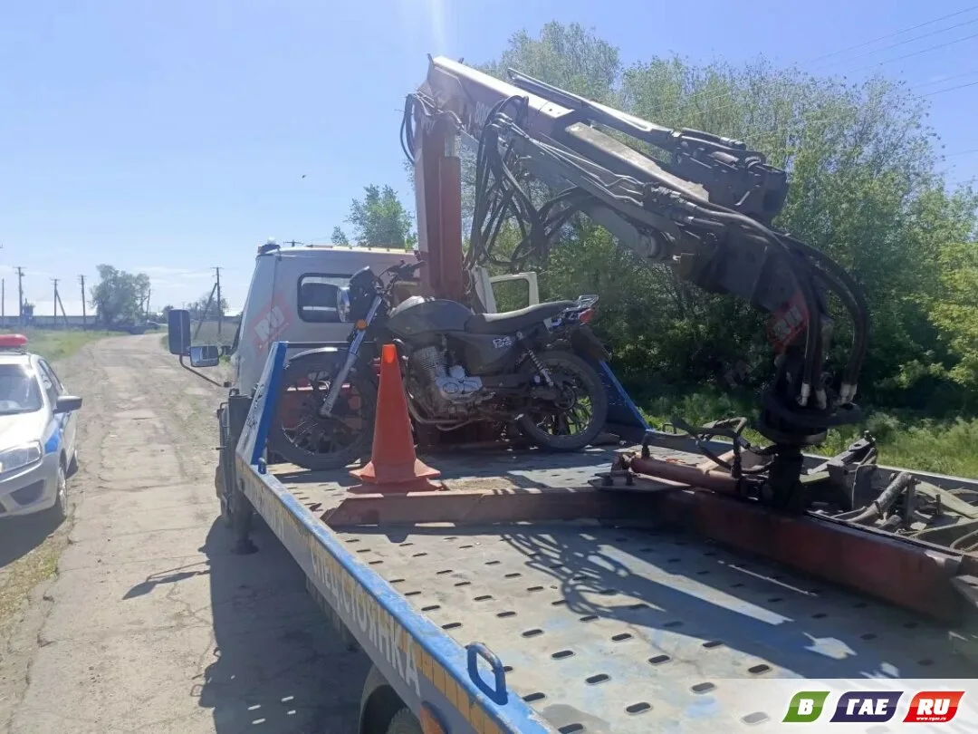 В Гайском округе дорожные полицейские прервали поездку юного байкера.  Во время рейда сотрудники ГАИ
