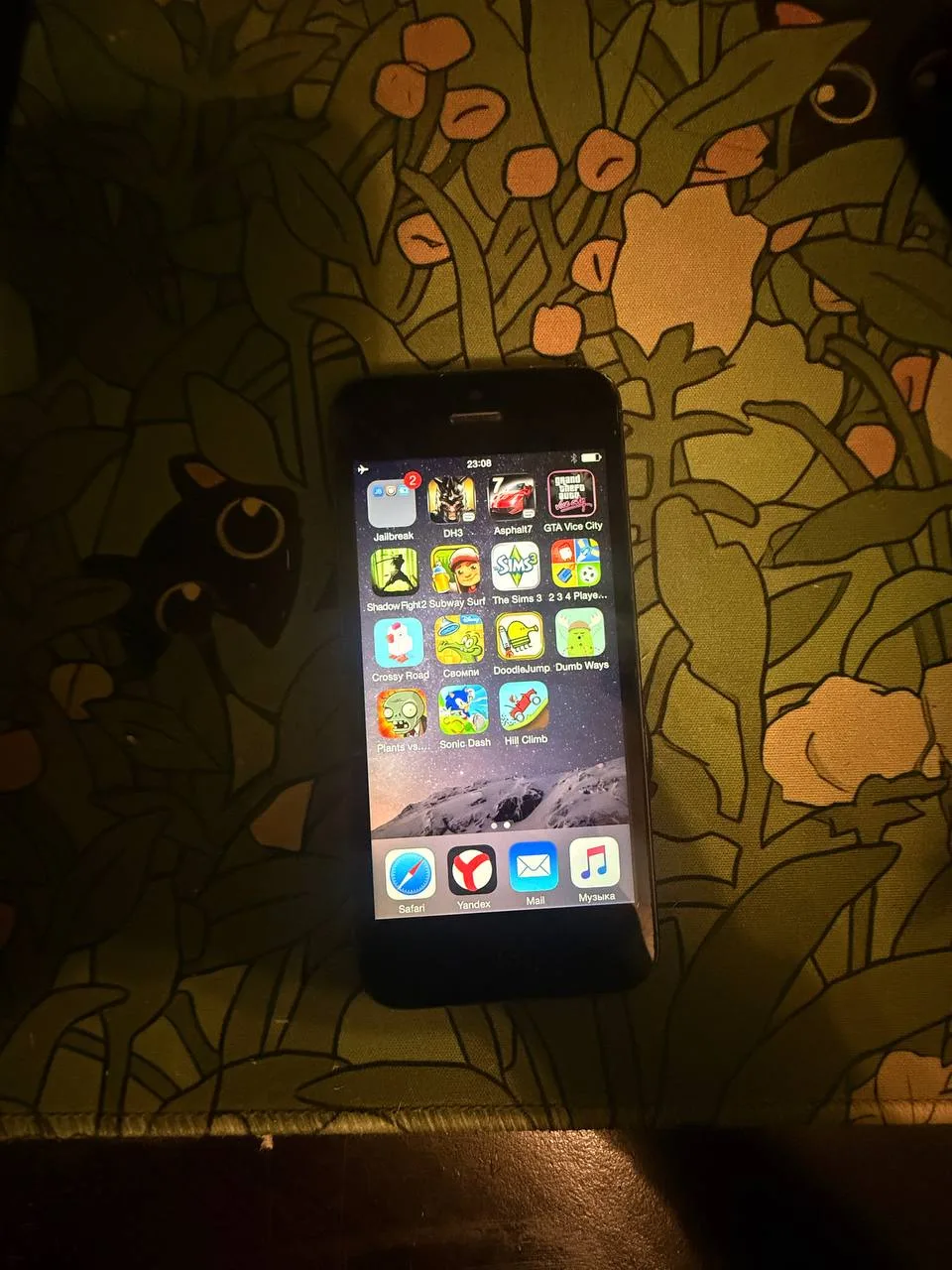 iPhone 5 ⚫
