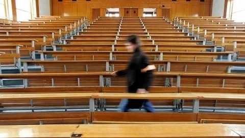 Рособрнадзор вынес предостережение петербургскому университету. Подробности публиковали...