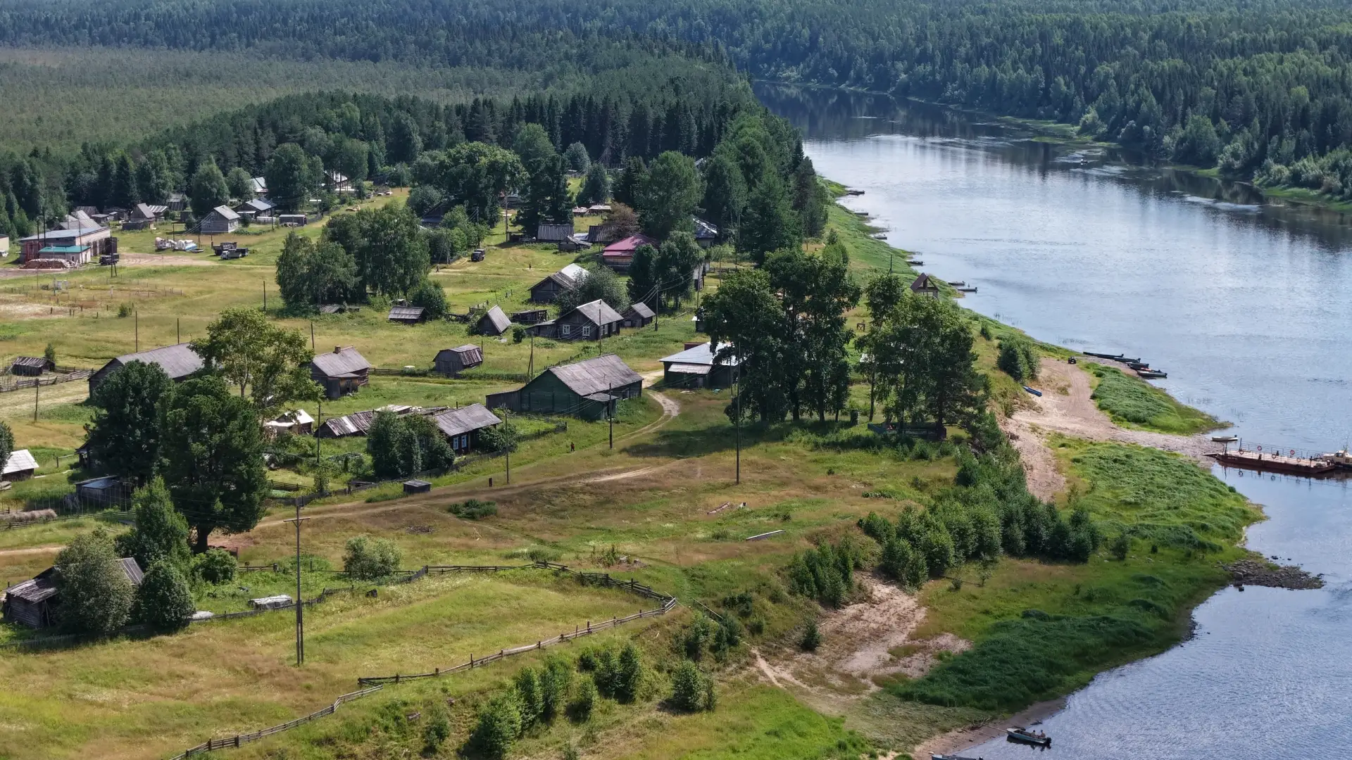 ПОСЁЛОК ЯКША НА РЕКЕ ПЕЧОРА