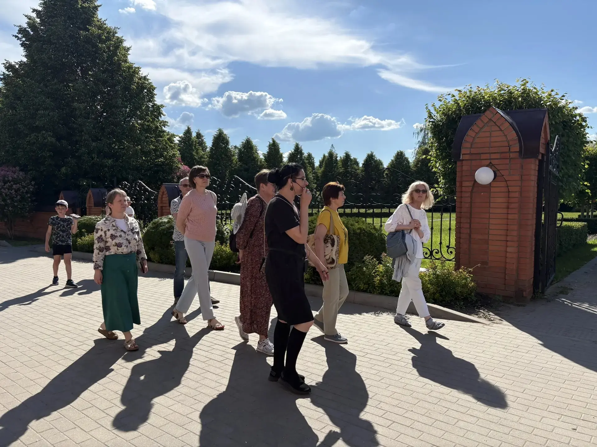 🌿 5 июня во Дворцовом комплексе Ольденбургских состоялась экскурсия «Дворцовые парки».