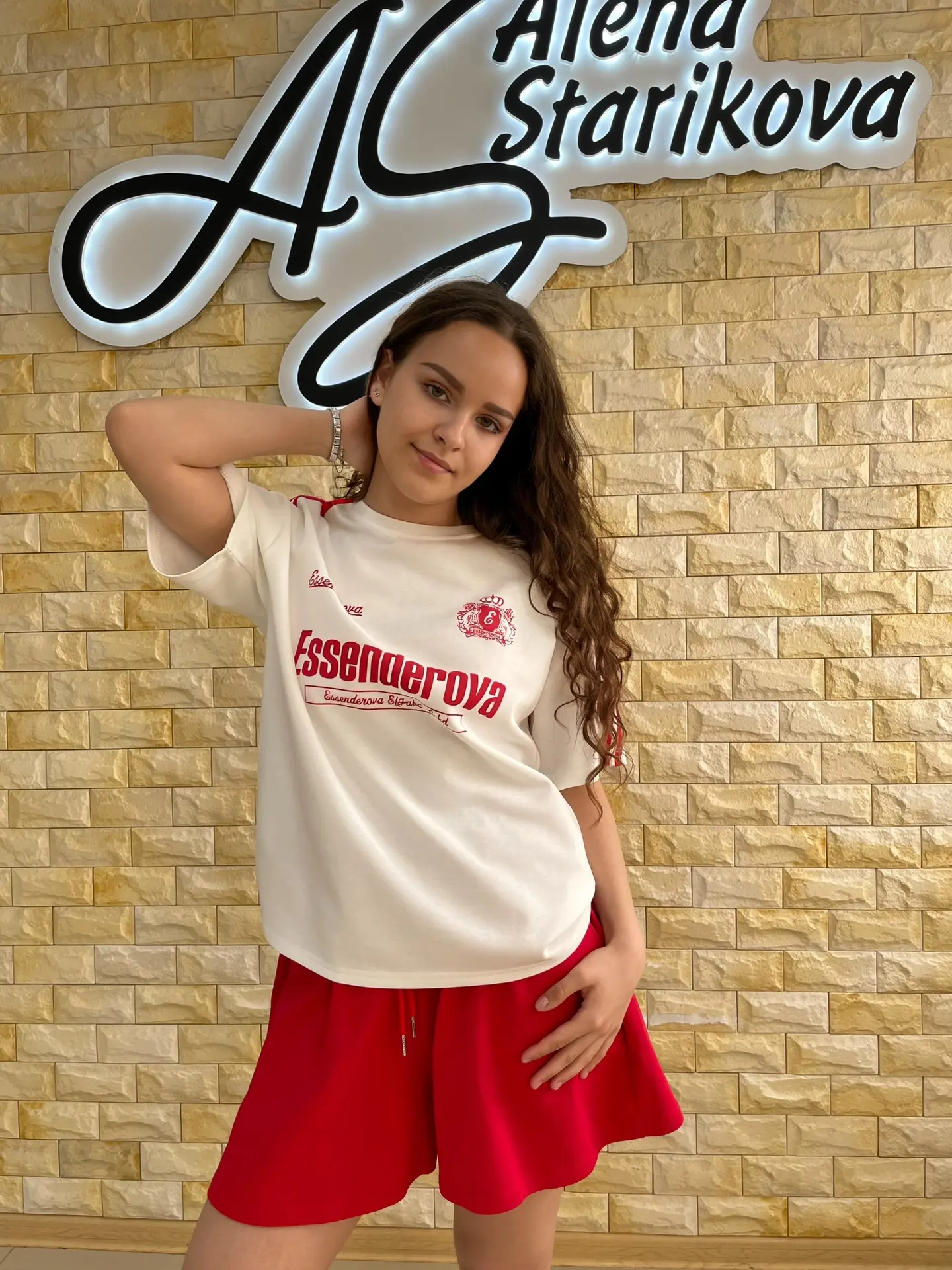 КОСТЮМ С ШОРТАМИ 🌸
Размер S,M,L
Цена 3000₽