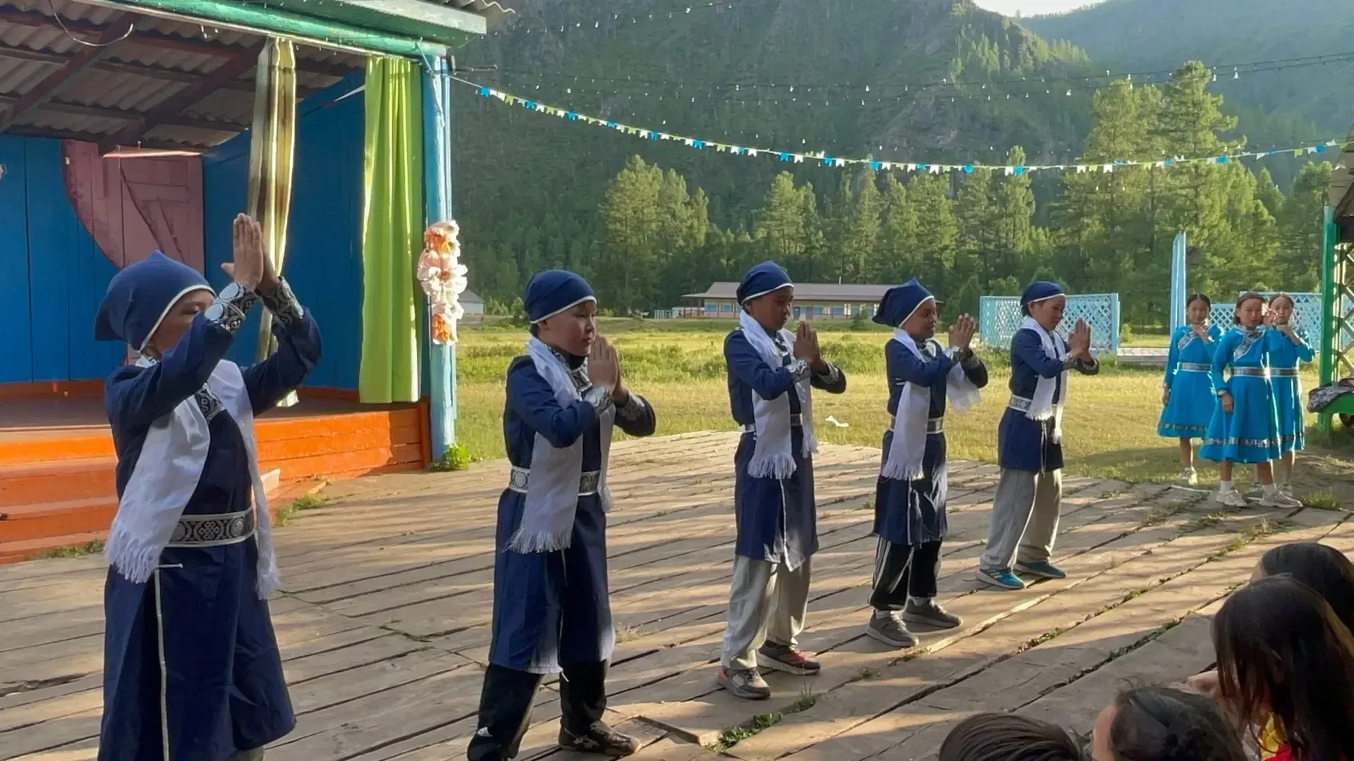 «Таёжный» лагеринге «Евразия» фестивалы эрткен