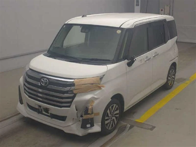 TOYOTA ROOMY CUSTOM G - ПОД НЕБОЛЬШОЙ РЕМОНТ