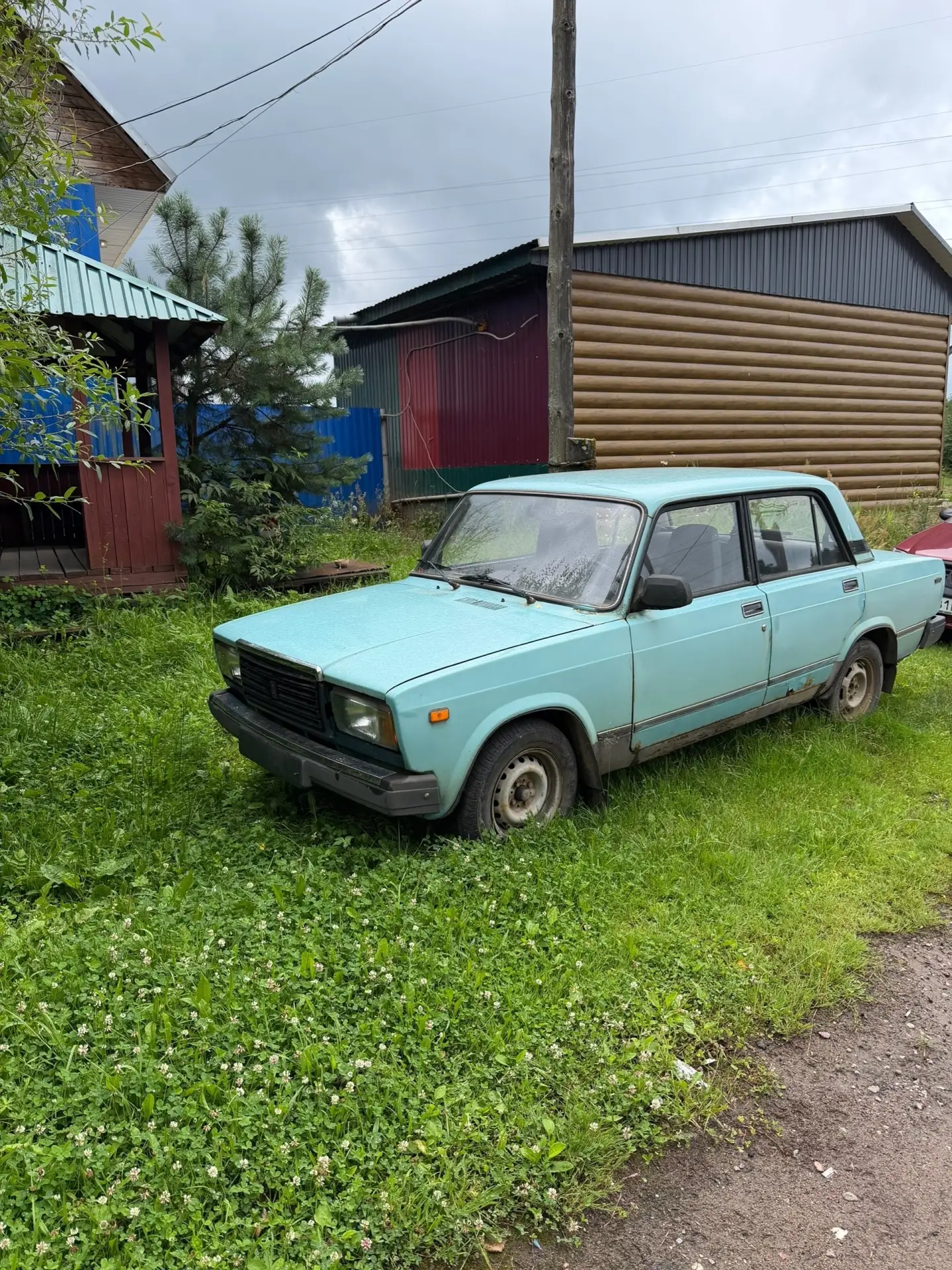 Продаю автомобиль ВАЗ 2107. Все интересующие вас вопросы можете задать по телефону +7 (...