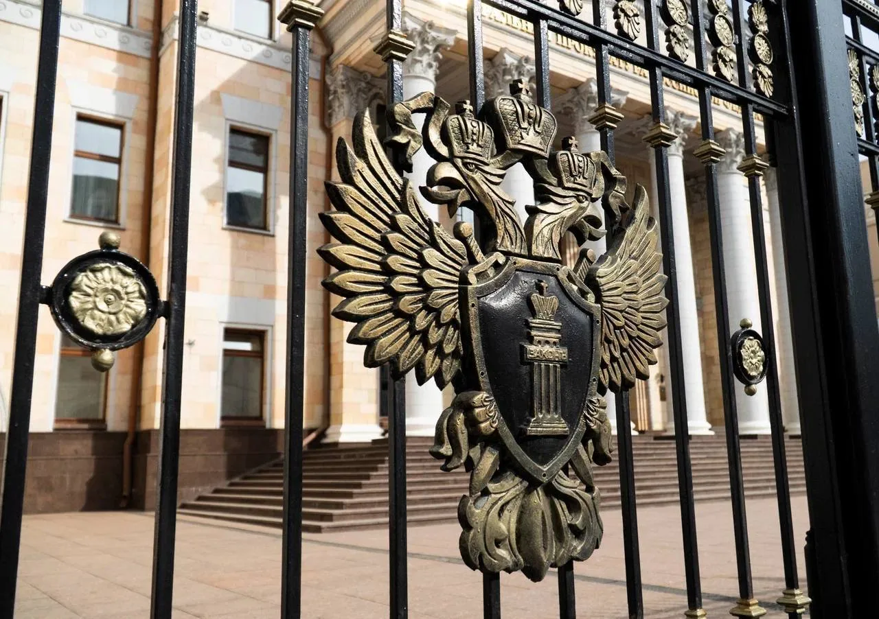 🔶 Власти Ливенского района пожаловались на СМИ в прокуратуру

Администрация Ливенского района Орлов
