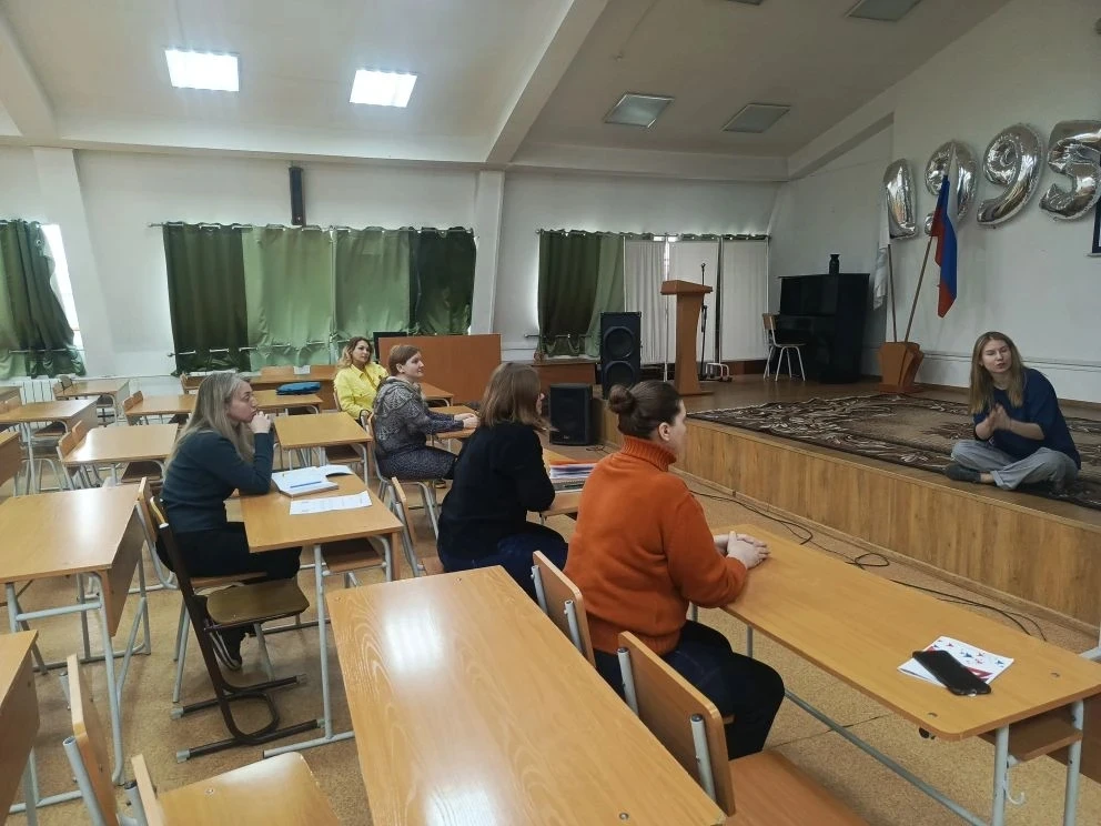 Психологи МАОУ СШ 16, Татьяна Александровна Томилина и Оксана Степановна Румянцева, приняли участие 