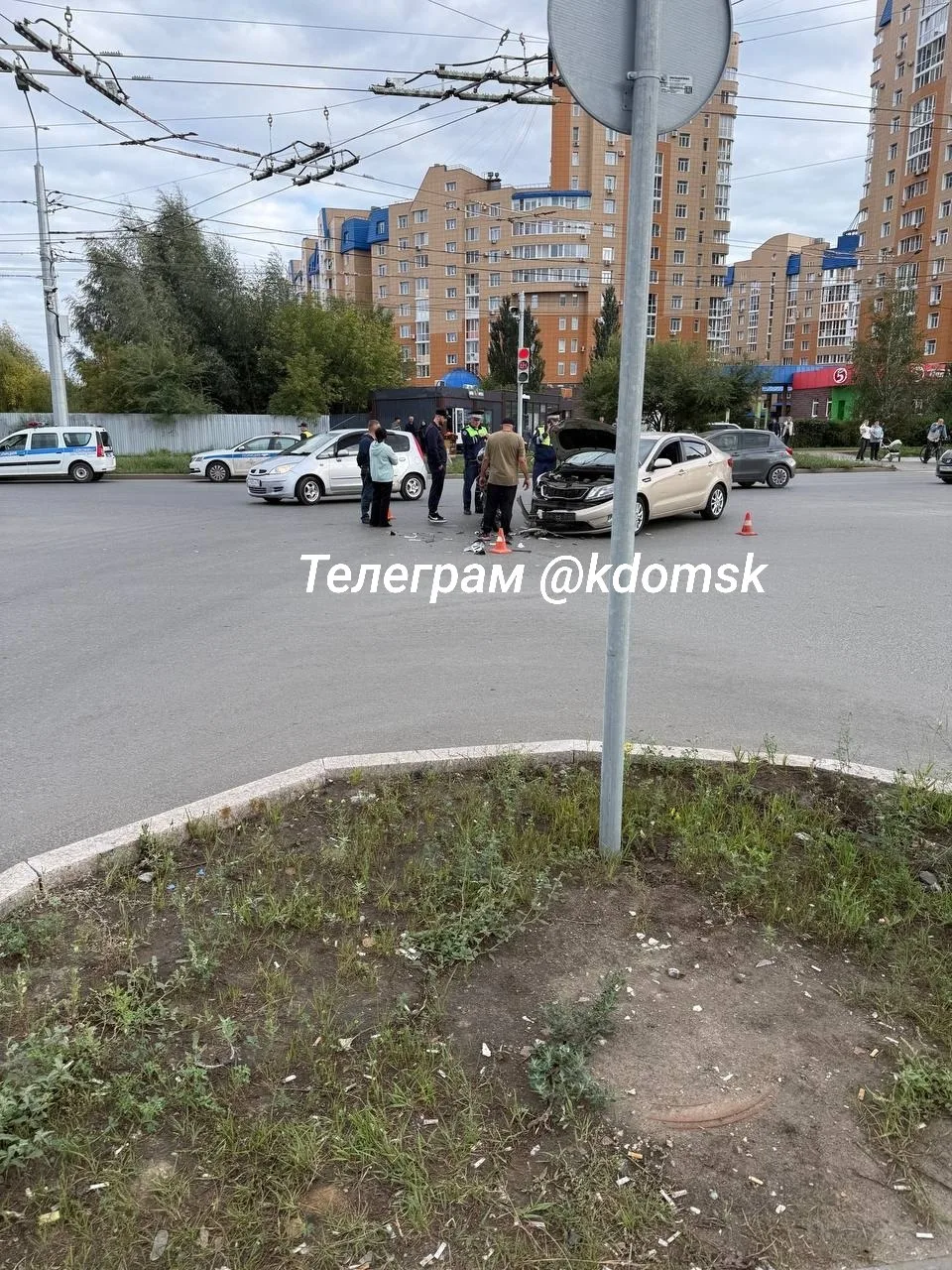Архитекторов/Комарова размотались