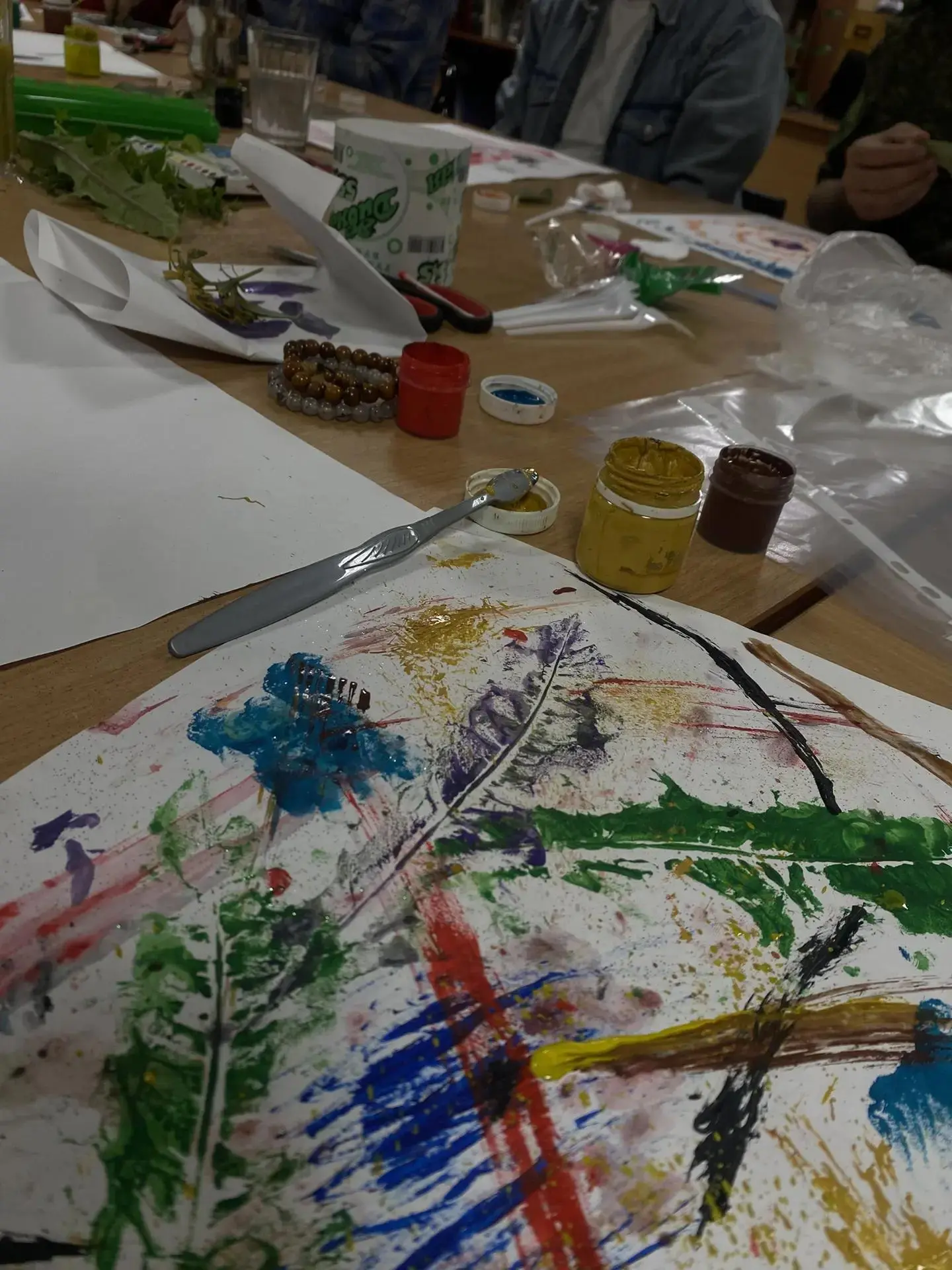 «Вечер открытых красок»: когда искусство лечит душу 🎨💛