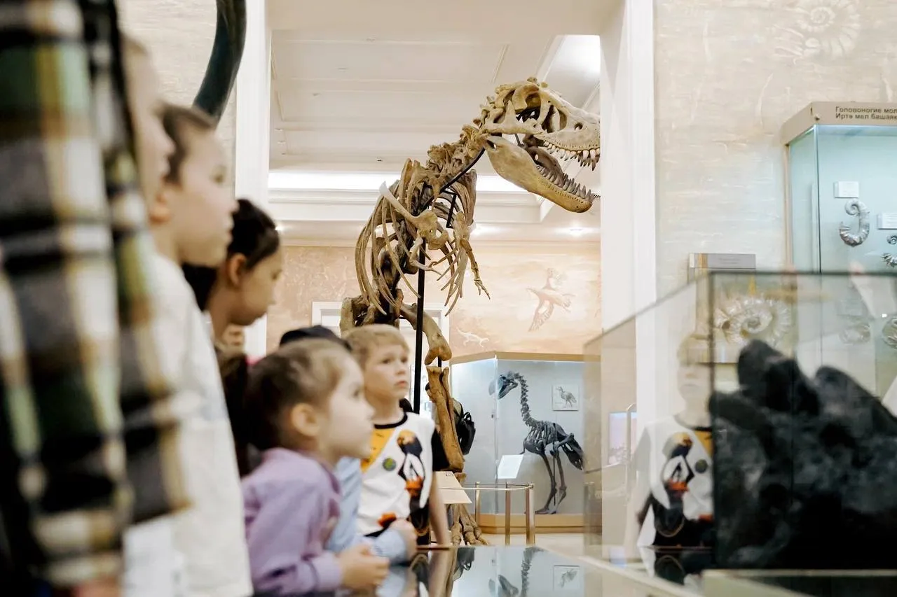 Приглашаем вас на экскурсии в Музей естественной истории Татарстана! 🦖

Выберите подходящий вам фор