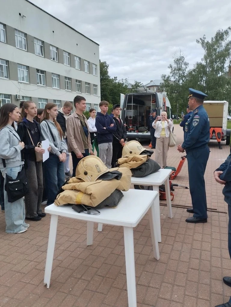 2 июня состоялась городская акция "Безопасный путь на двух колёсах", в которой приняли ...