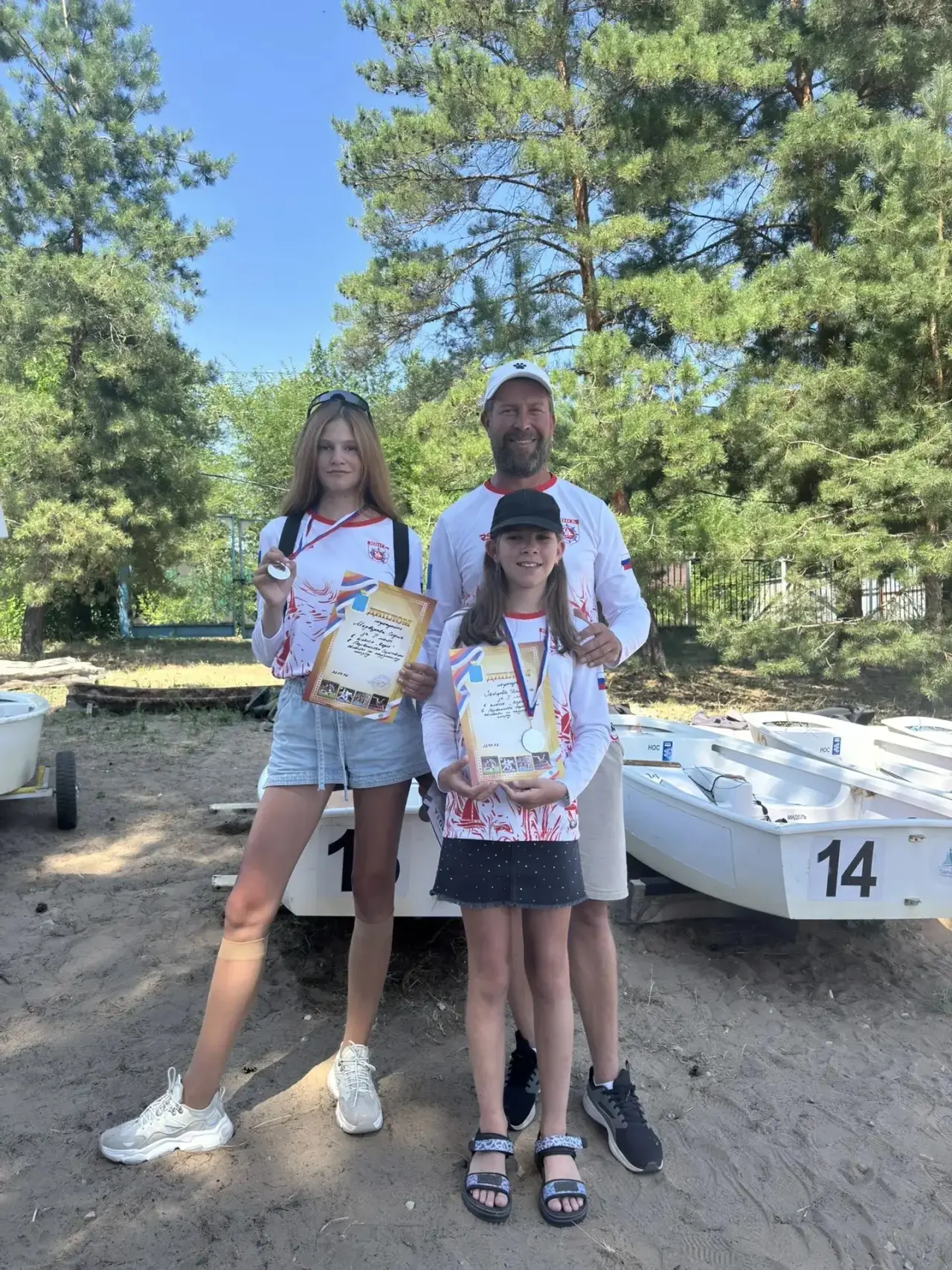 Зайцева Даниэла ученица 5 «Б» класса заняла II место в Первенсте Области по парусному спорту в класс