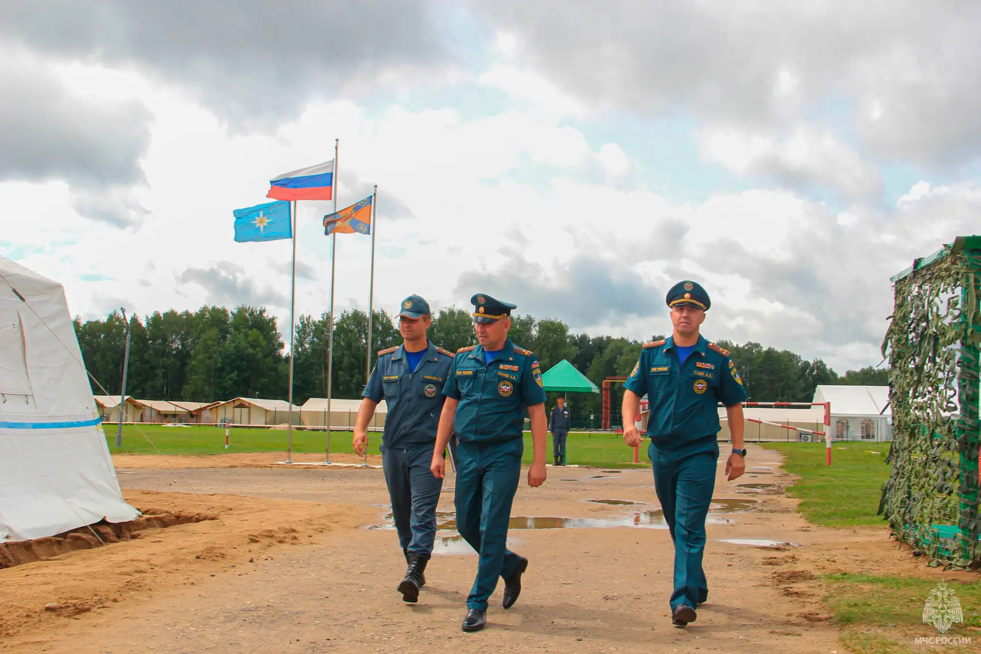 ⛺ Заместитель начальника КИФ оценил условия размещения курсантов