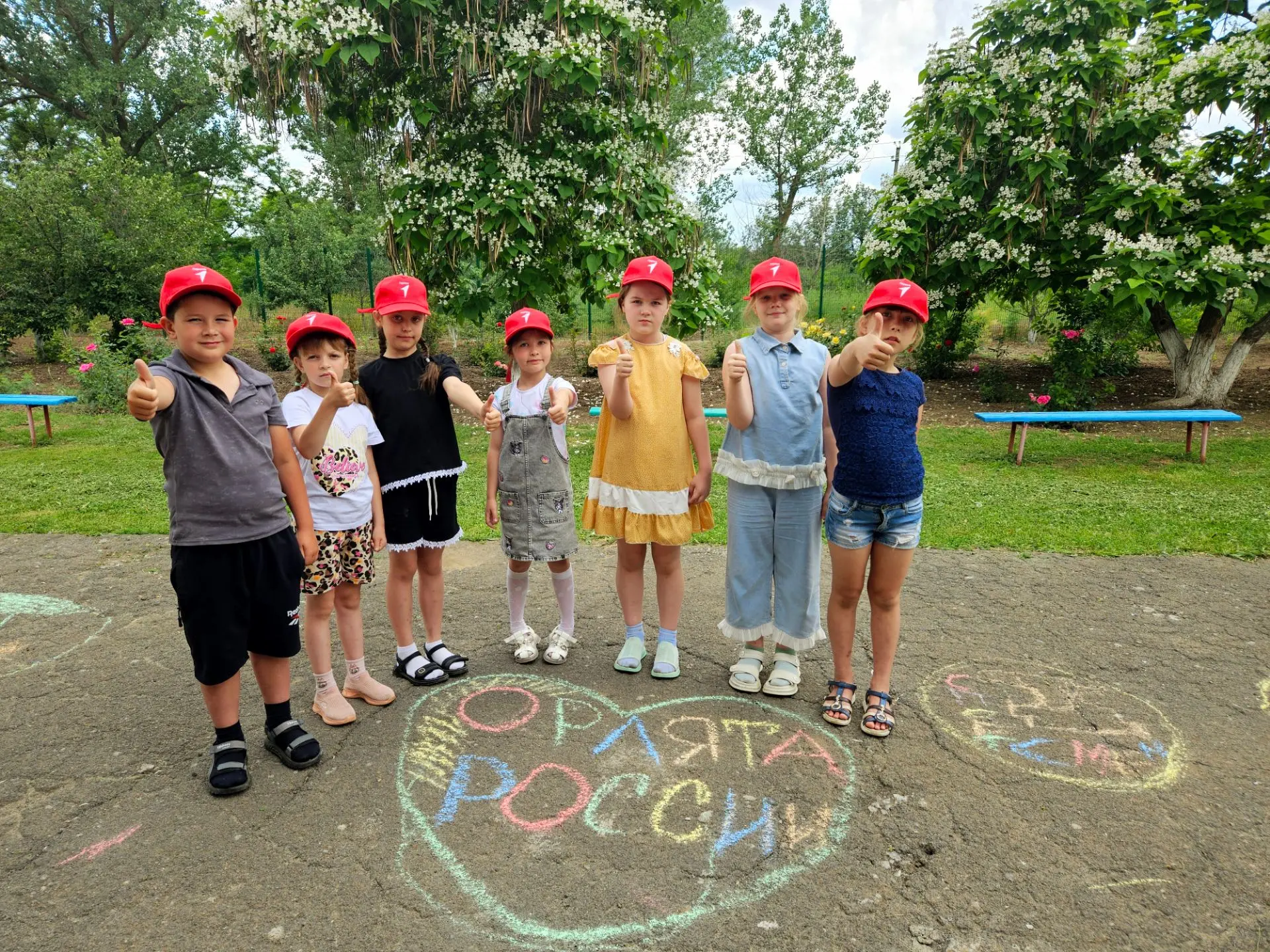 🎨16 июня в пришкольном лагере главной темой дня было творчество, ведь он назывался «Орленок - худож