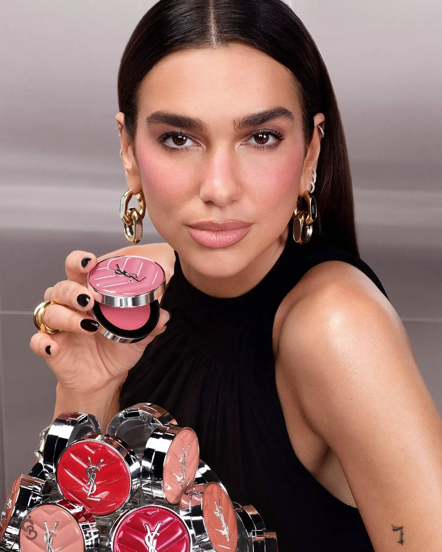 Румянец под кремовым соусом от YSL Beauty и Дуа Липы🤩