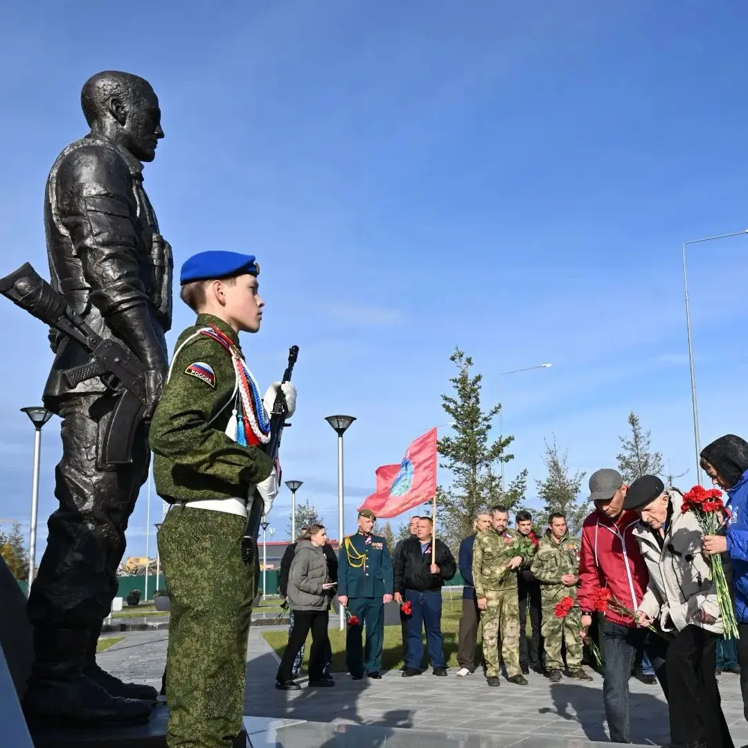 Помнить, через что прошла наша страна, чтобы вернуть своих домой.