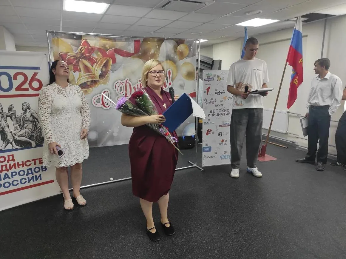🇷🇺🇷🇺🇷🇺Первого сентября в колледже состоялась торжественная линейка, посвящённая н...