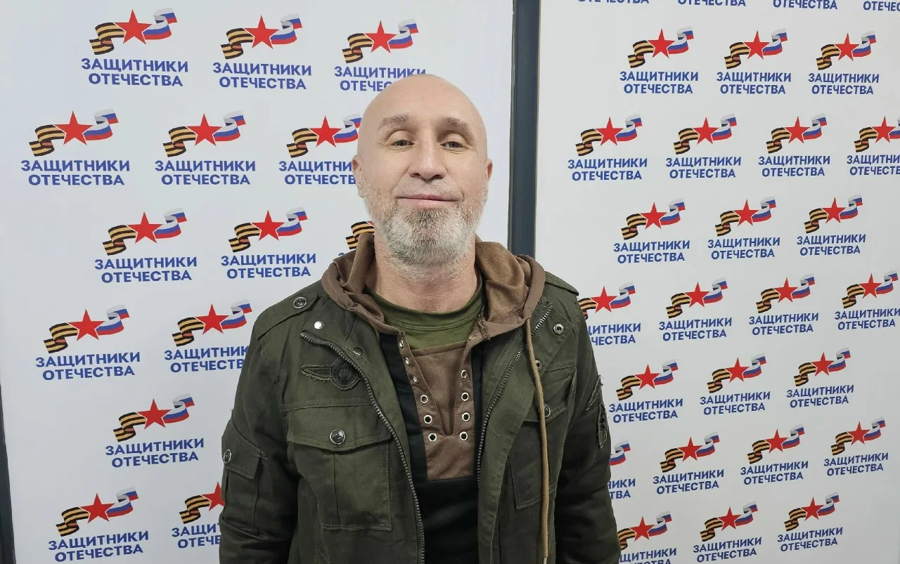 🪖Ветеран СВО помогает семьям участников

Виктор Голощапов — человек, прошедший специальную военную 