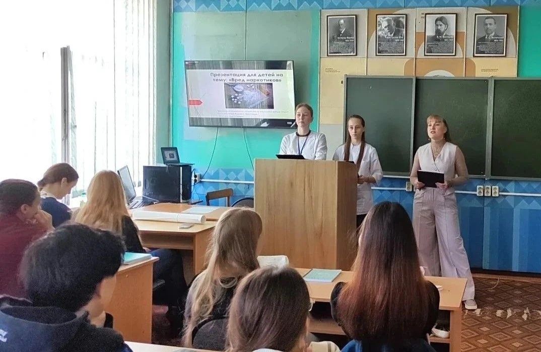 Студенты Уссурийского филиала поговорили о профилактике зависимостей
