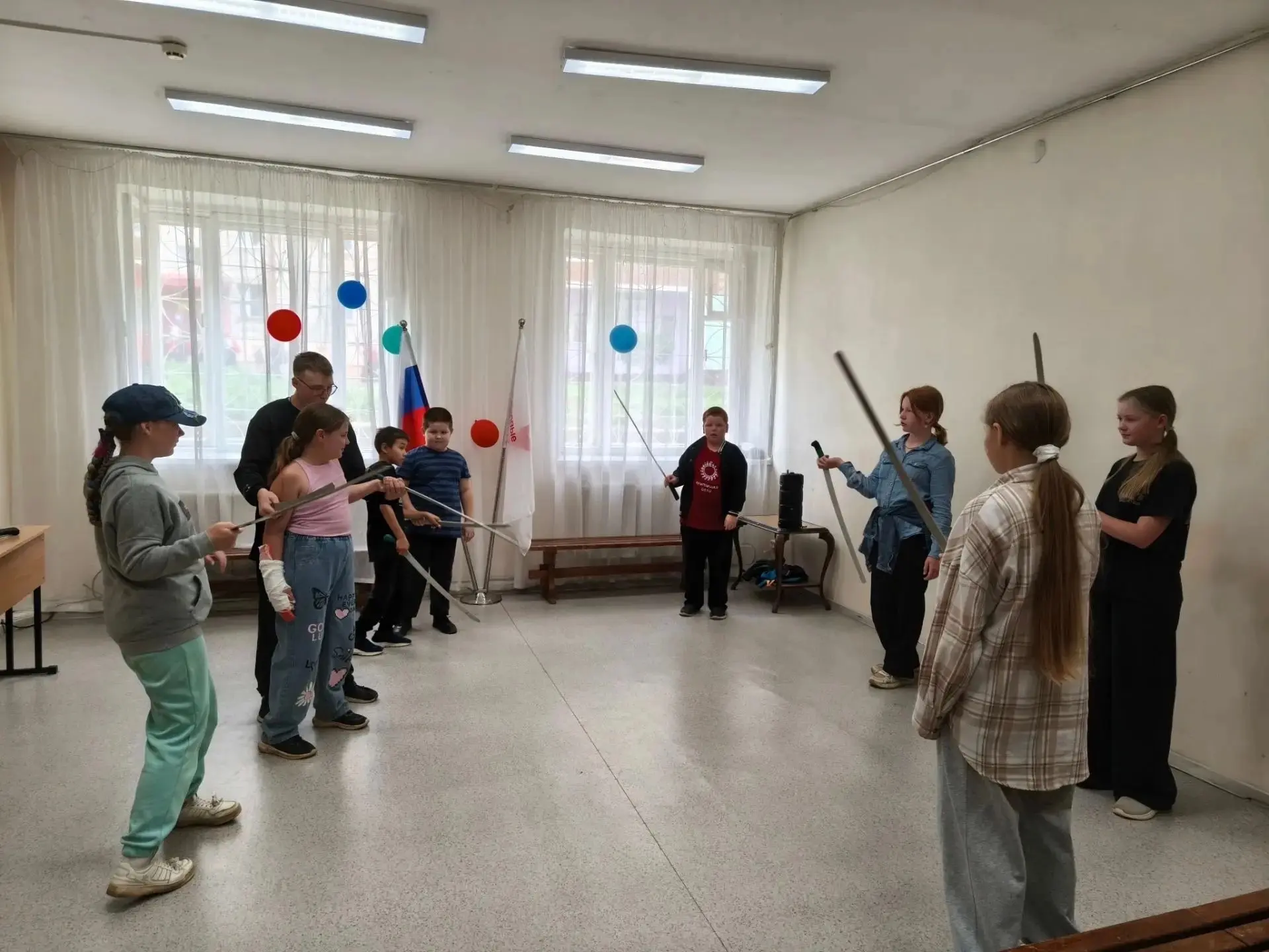 ⚔ Воспитанники клуба "Покров" под руководством педагога М.Л. Смирновой и инструктора - общественника