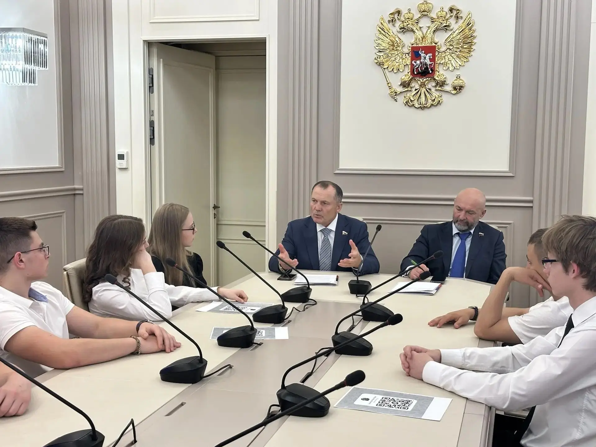 Сегодня с сенатором Игорем Мурогом встретились с ребятами из Путятинской школы (Рязанск...