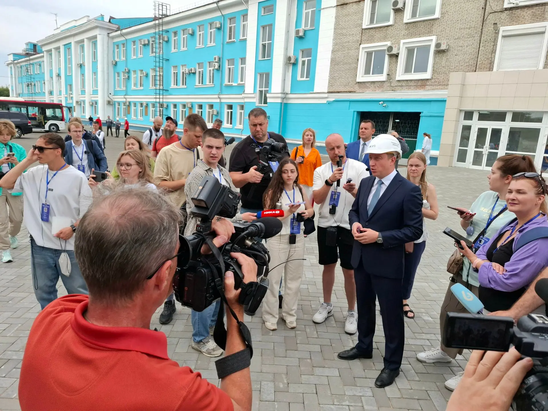 Второй день большого федерального пресс-тура был посвящён промышленному потенциалу Комсомольска.

3 