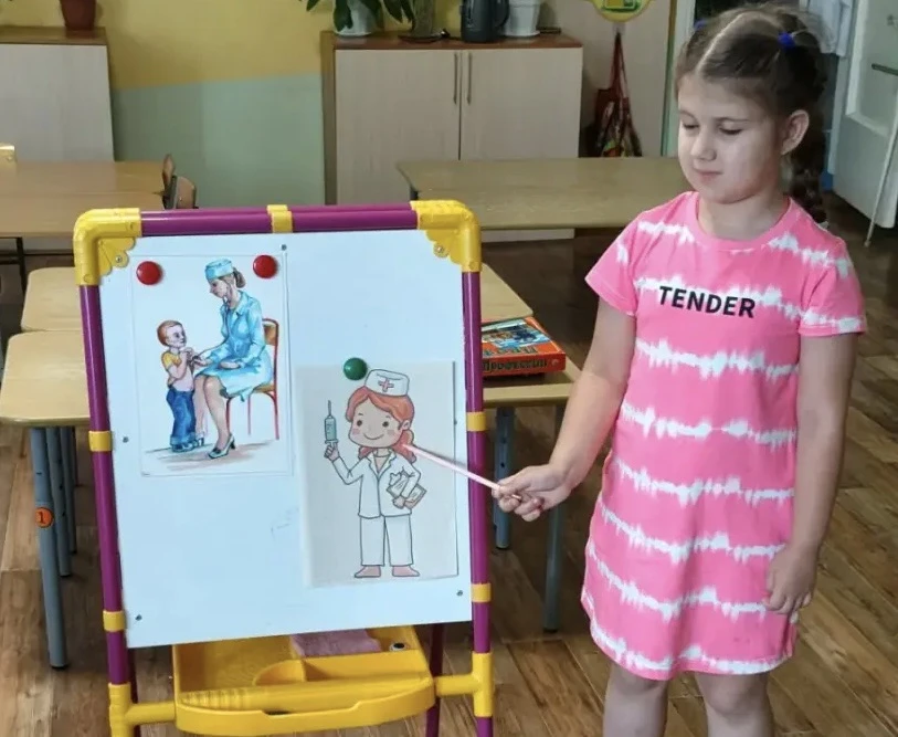 🧑🏼‍🏫Ребята старшей группы закрепили знания о том, что все профессии 👩🏼‍🔬важны, а труд — это не