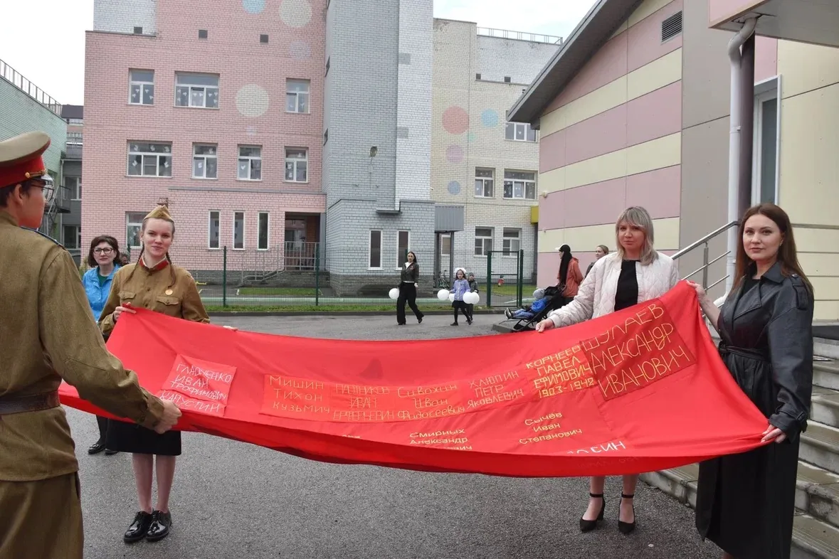 🌟 Праздничный концерт ко Дню Победы оставил множество ярких впечатлений!🇷🇺✨ Давайте окунемся в атмос