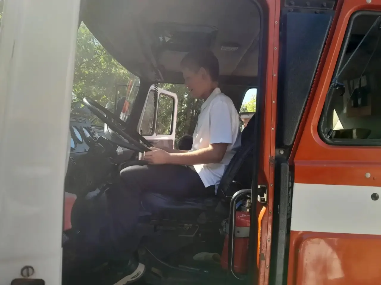 В школе номер 12 прошёл увлекательный мастер-класс по пожарной подготовке. В гости к ре...