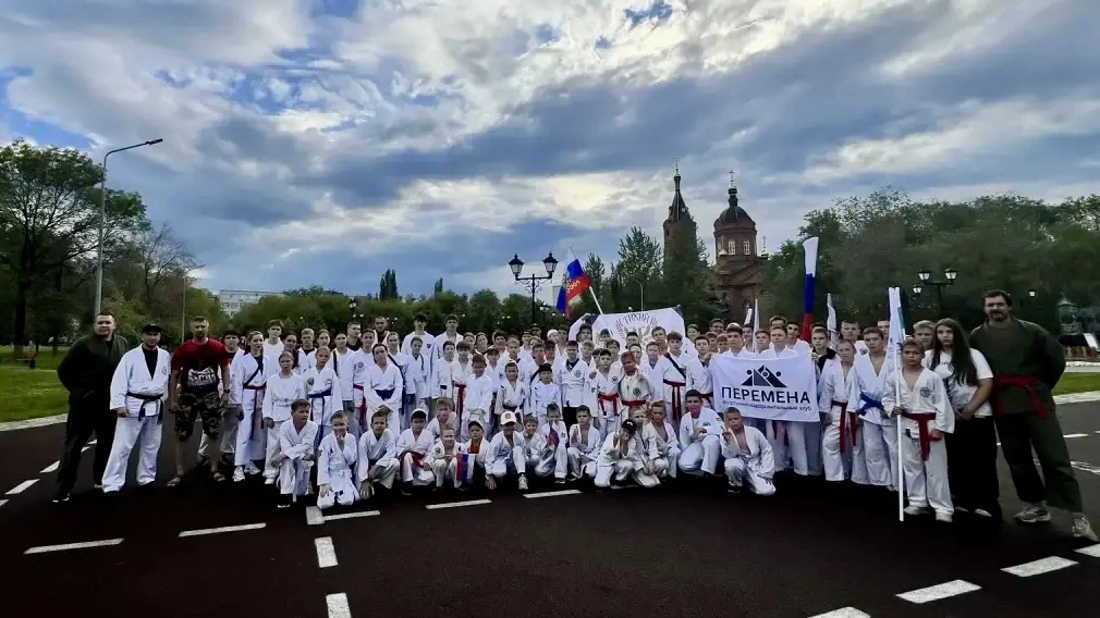 12 июня спортсмены‑рукопашники Кургана приняли участие в традиционном забеге, посвящённому Дню Росси