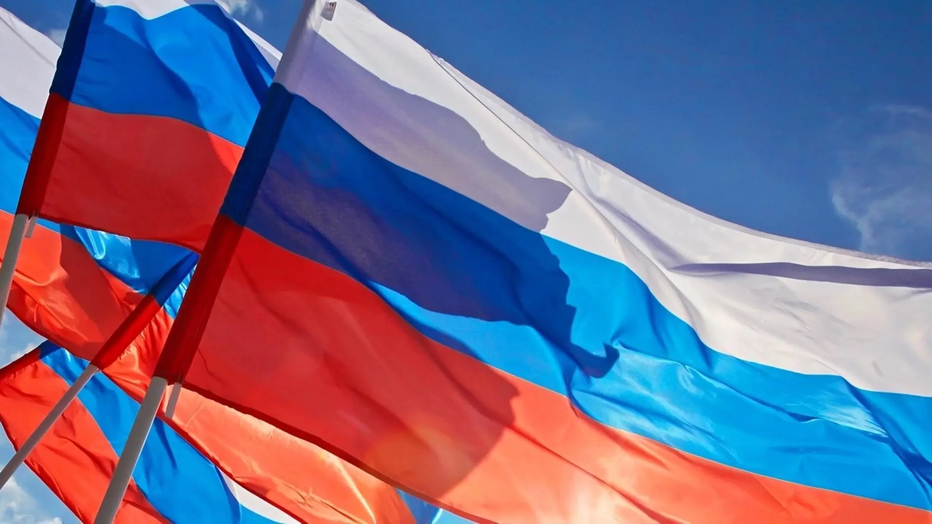 🇷🇺 22 августа празднуем День Государственного флага Российской Федерации!