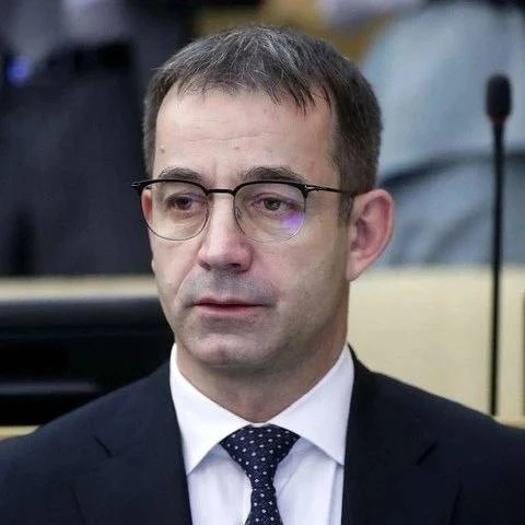 В шоубизе очередной скандал:
Филипп Киркоров сцепился с Дмитрием Певцовым🤜

Поп-король отреагировал