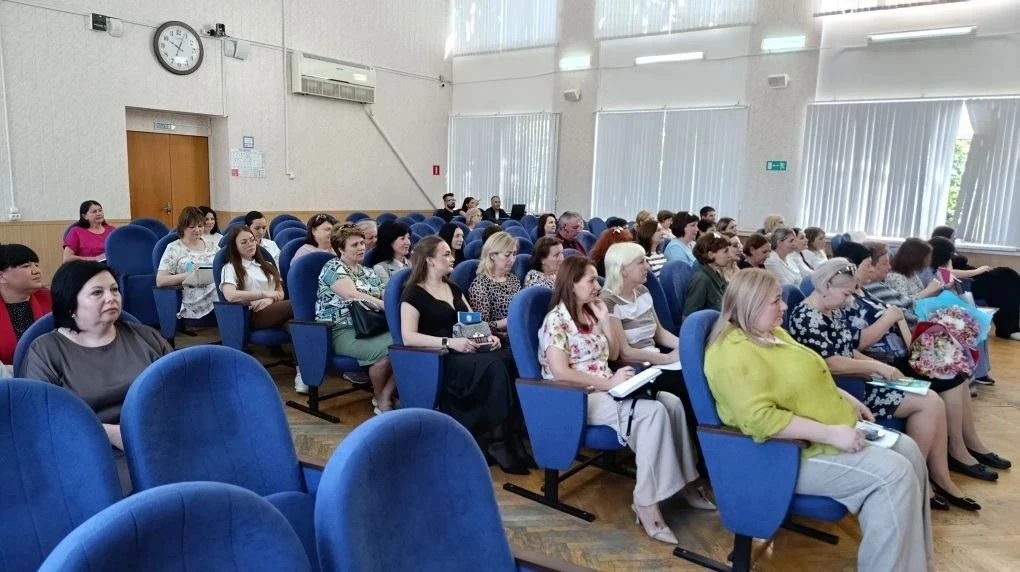 Есть такая профессия — строить команды   С профессиональным праздником, специалисты кадровых служб! 