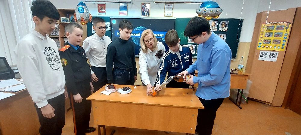 💫8 апреля с большим успехом прошла интеллектуальная игра по физике "Великолепная семёрка в космосе" 