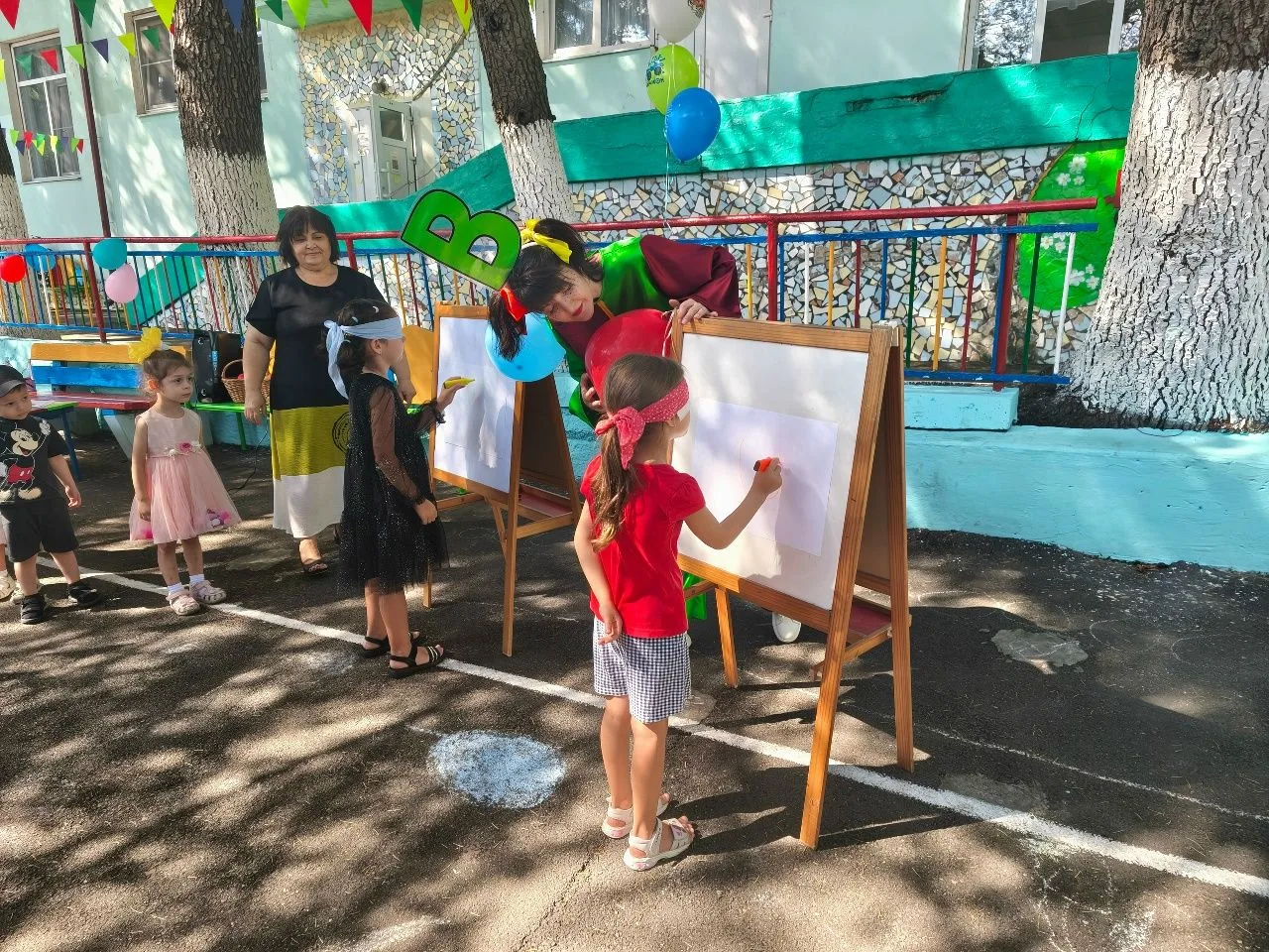 День знаний в Туапсинском округе прошел и во всех детских садах. Дошколята муниципалите...