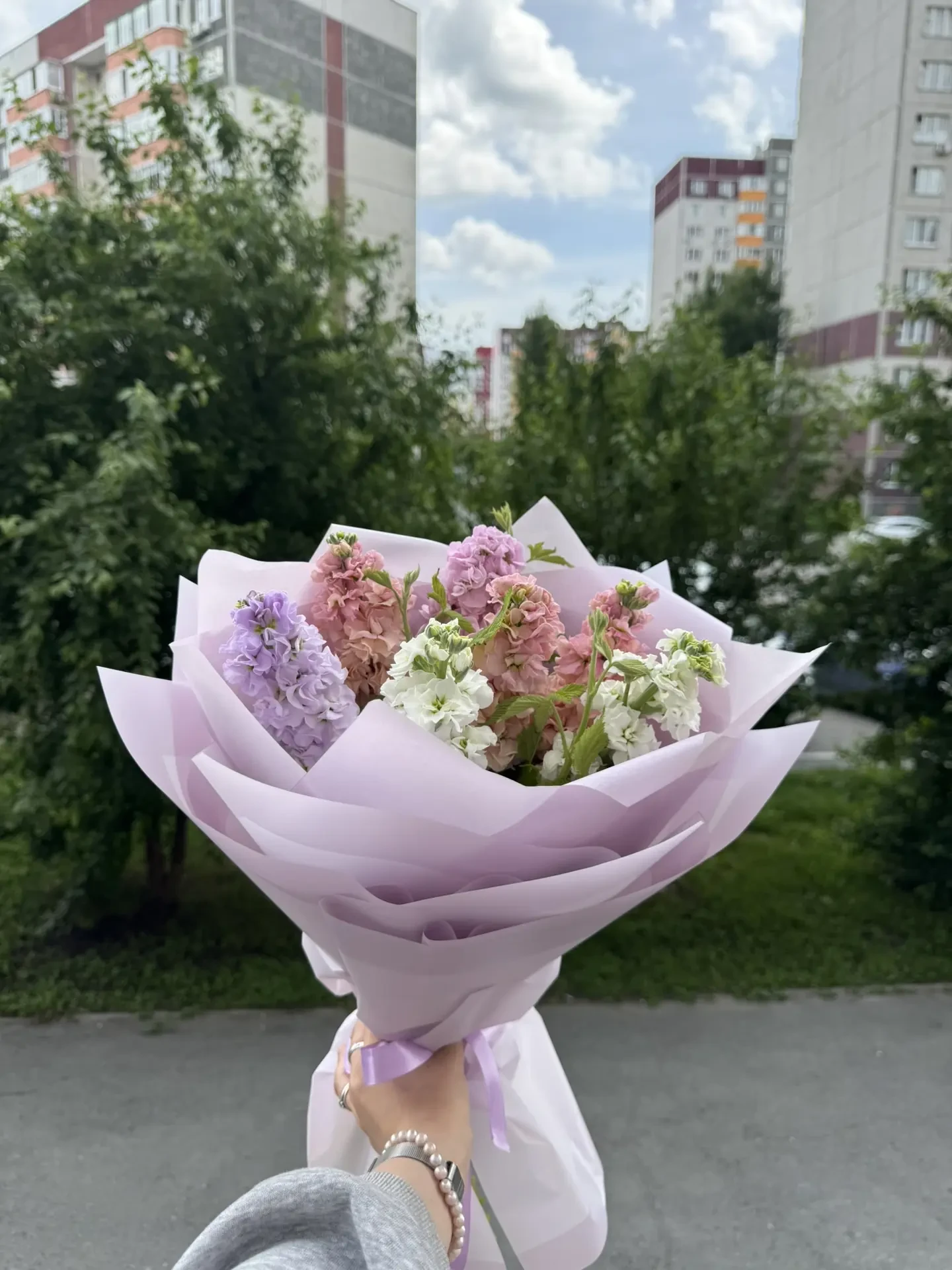 Прекрасные цветы по поводу и без!