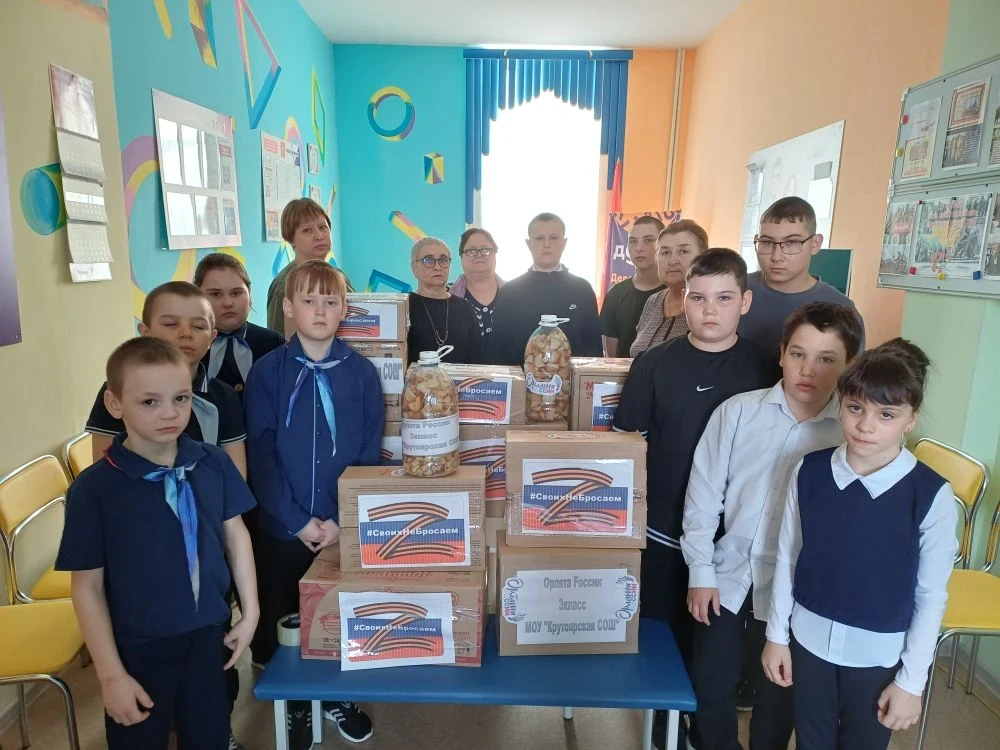 Во время краеведческого форума, была организована встреча с родителями солдат, погибших...