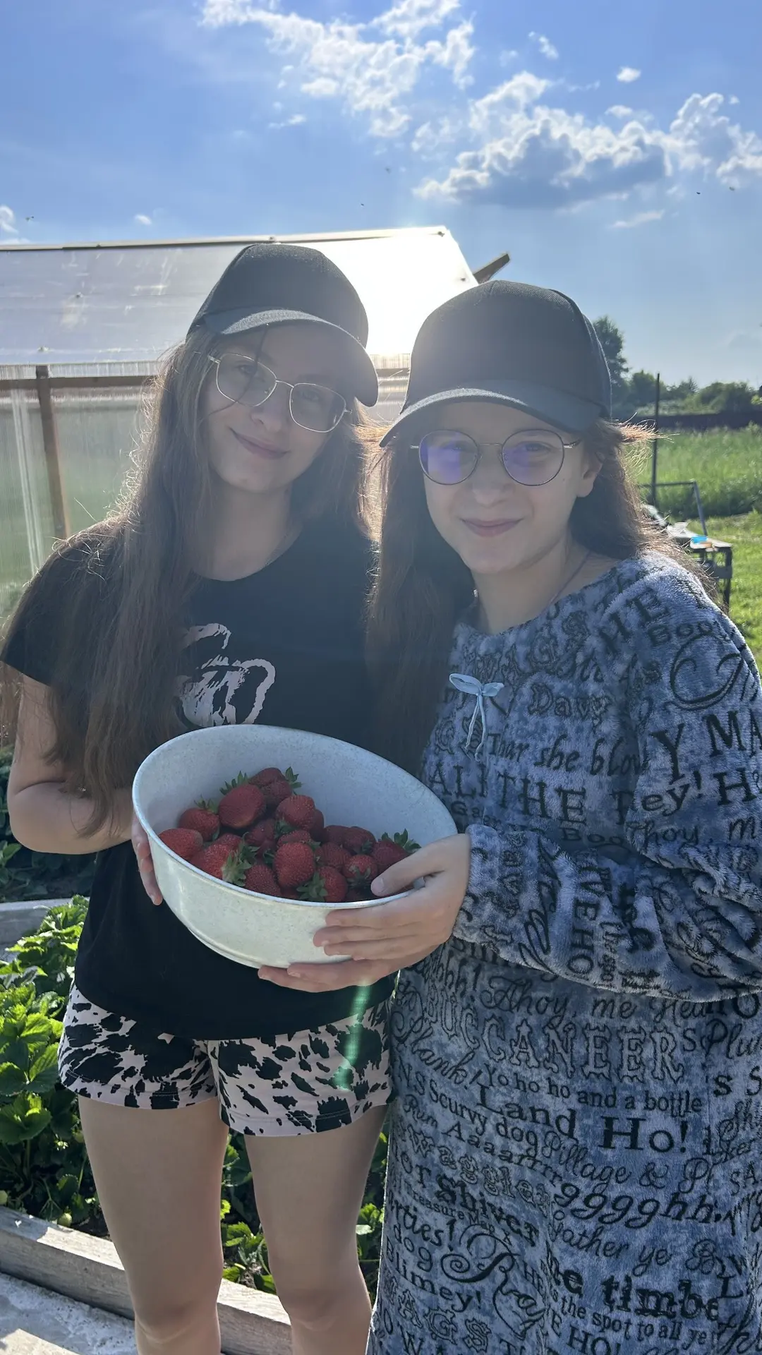 Первая клубника🍓пошла!😍