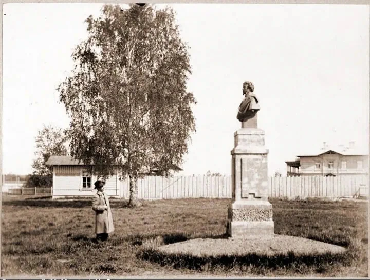 1899.Памятник на месте дуэли А. С. Пушкина.