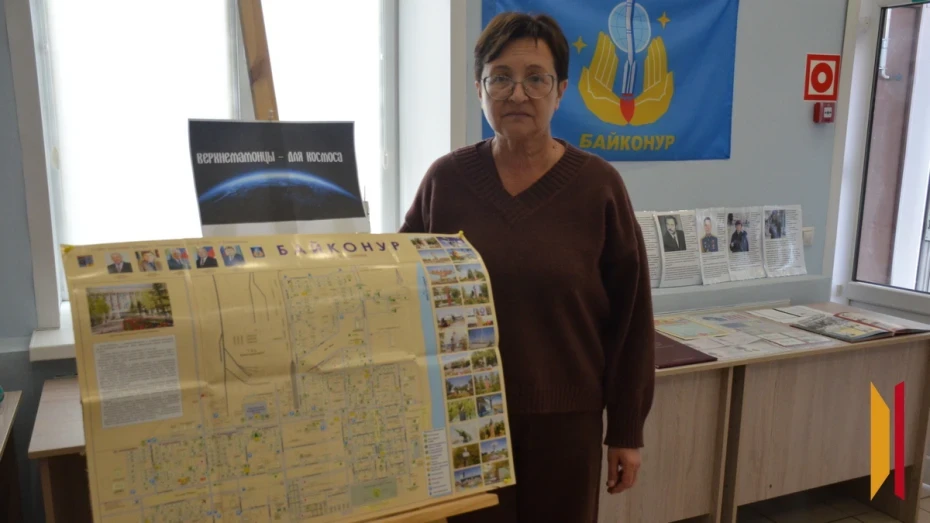 В верхнемамонском музее открылась выставка, посвященная космосу