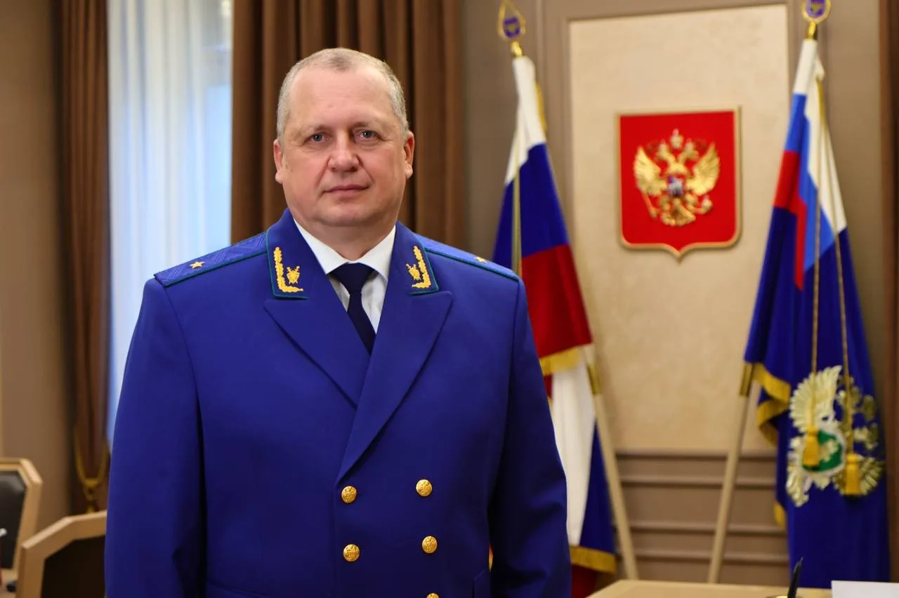 🇷🇺Поздравление прокурора Рязанской области Дмитрия Коданёва с Днем России:

«Уважаемые коллеги! До