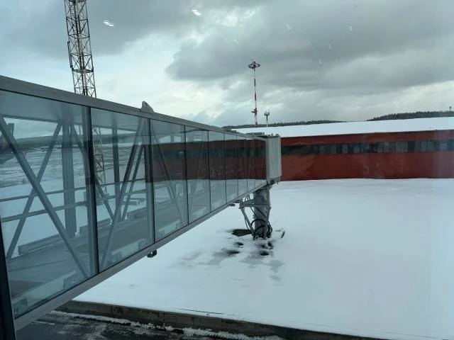 ✈️ «Телетрап в никуда»: у мурманчан появились вопросы к новому аэропорту

Пассажиры обратили внимани