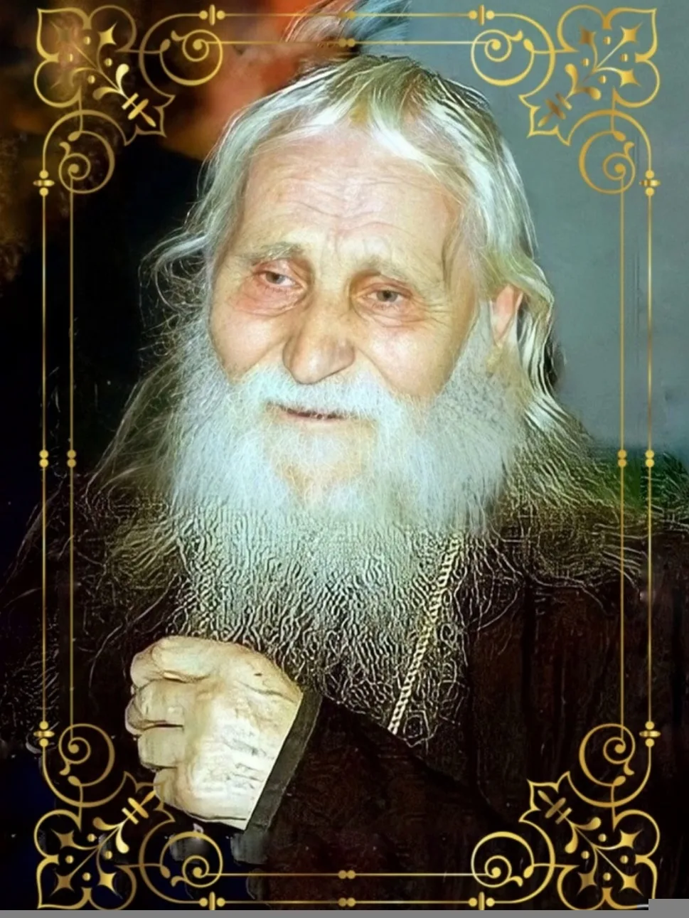 Свет не без добрых людей. И вы в свою очередь будьте со всеми в любви и светлой радости. 

Каждый де