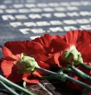 85 лет назад началась Великая Отечественная война. Помним...

Тот самый длинный день в году
С его бе