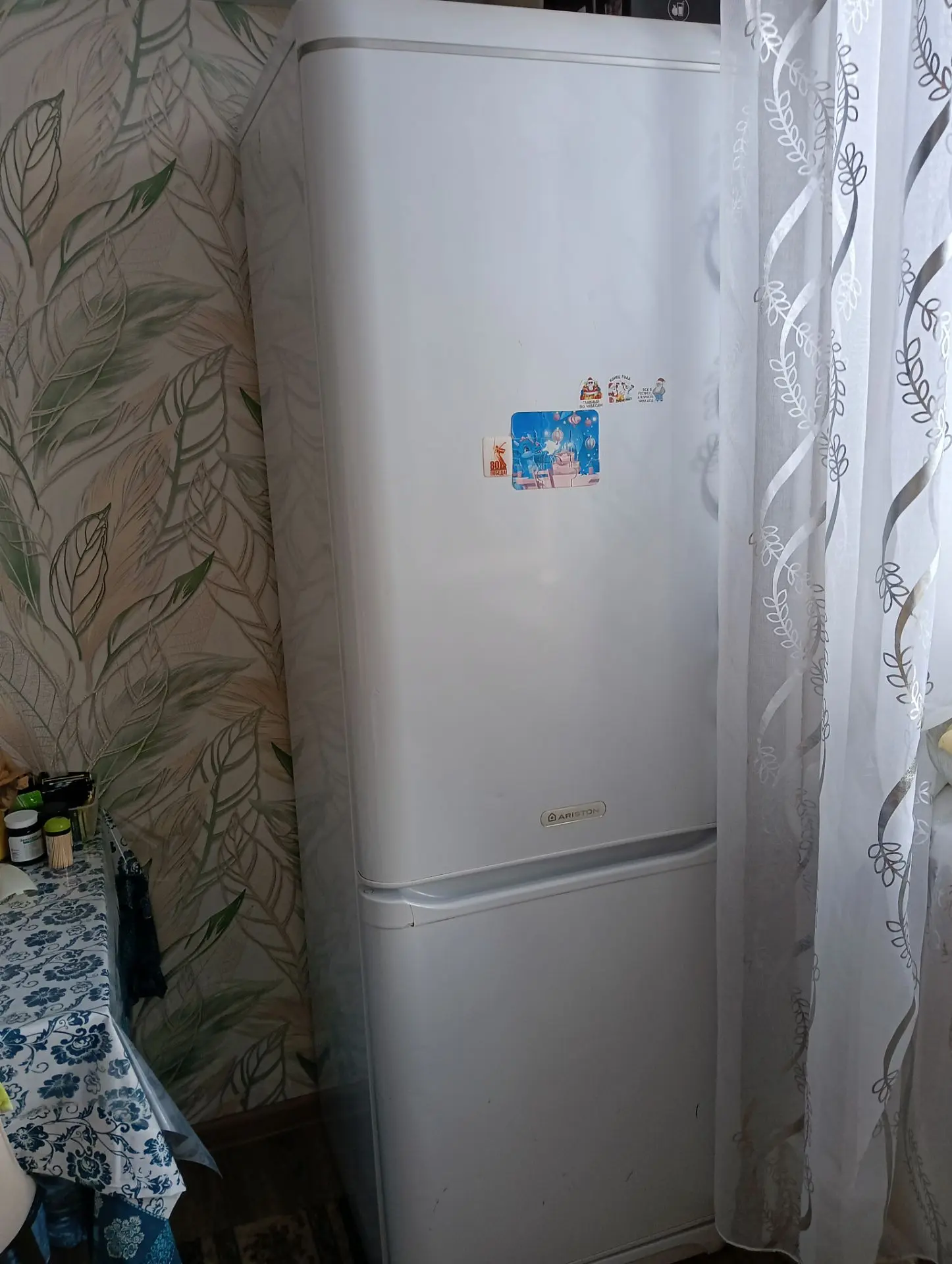 Продается 2-х камерный холодильник ARISTON, 180*60*60, б/у, в хорошем  состоянии. Цена ...