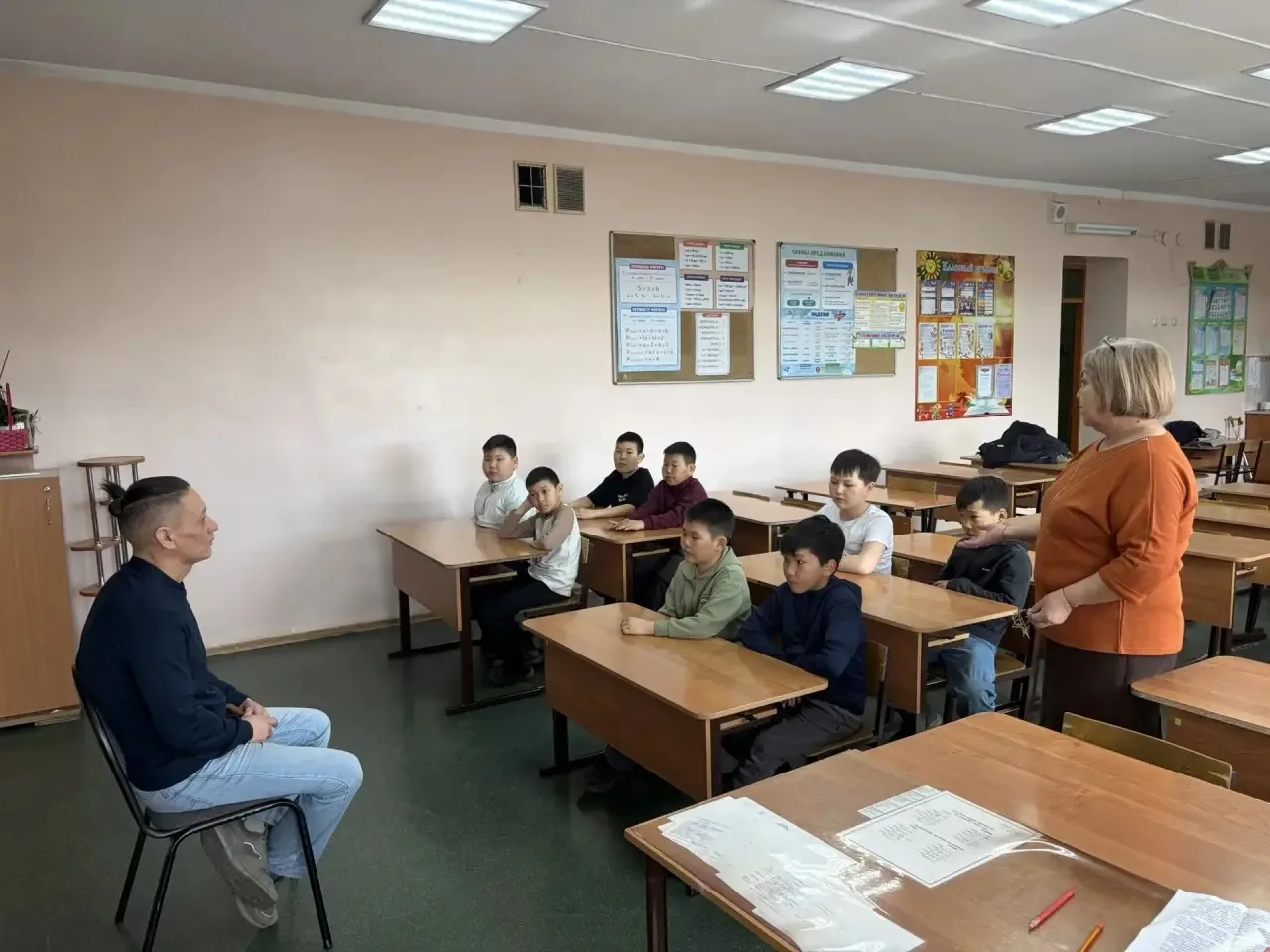 Сегодня у ребят из 4 «Б» класса Лицея Nº15 им. Н. Макаренко был необычный день. К ним в гости заглян